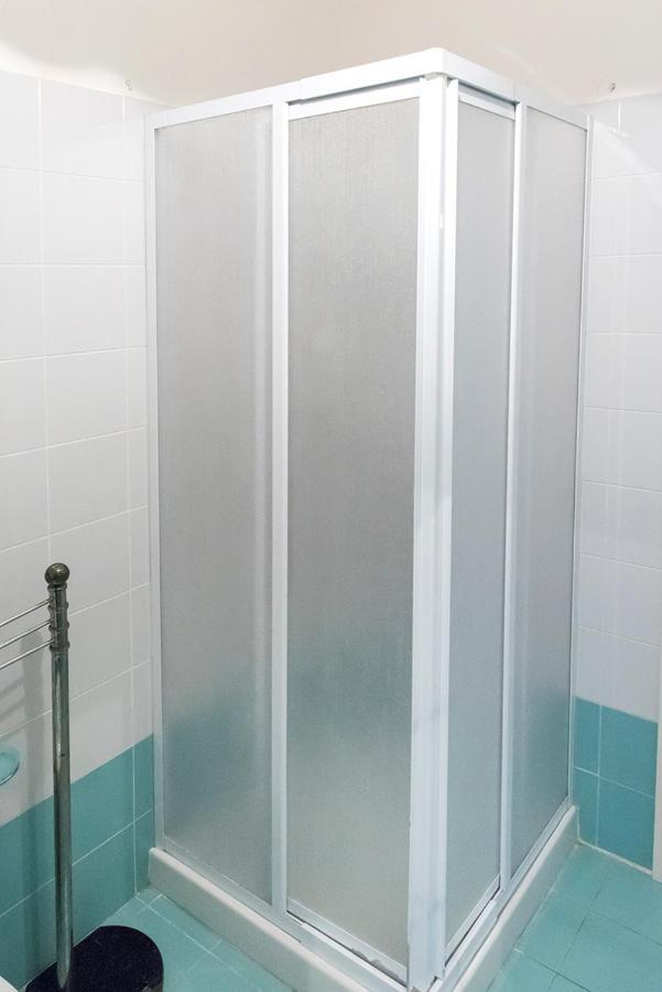 M310 - Marcelli, Trilocale Con Terrazzo Comodo Ai Servizi 外观 照片